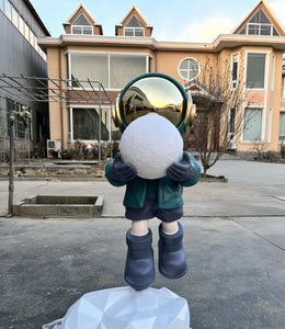 Skulptur Astronaut mit Mond, GFK, Höhe 160 cm, Ansicht 1