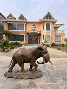 Bronzeskulptur Elefant mit Stoßzähnen, Länge 110 cm, Ansicht 3