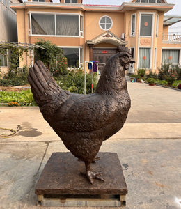 Bronzeskulptur Henne, Höhe 170 cm, Ansicht 1