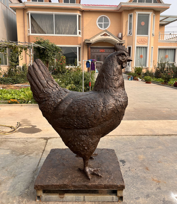 Bronzeskulptur Henne, Höhe 170 cm