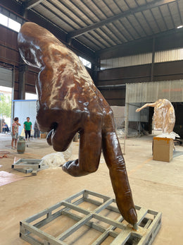Bronzeskulptur Hand, auf einem Finger balancierend, Höhe 300 cm, Ansicht 4