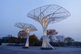 Edelstahl-Baumpergola, durchbrochene Krone, Ansicht 2