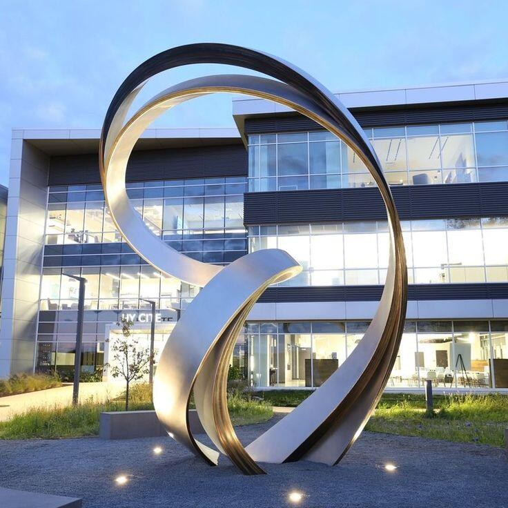 Edelstahlskulptur Bogenpaar