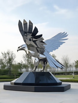 Edelstahlskulptur Adler, geometrisch, Ansicht 3
