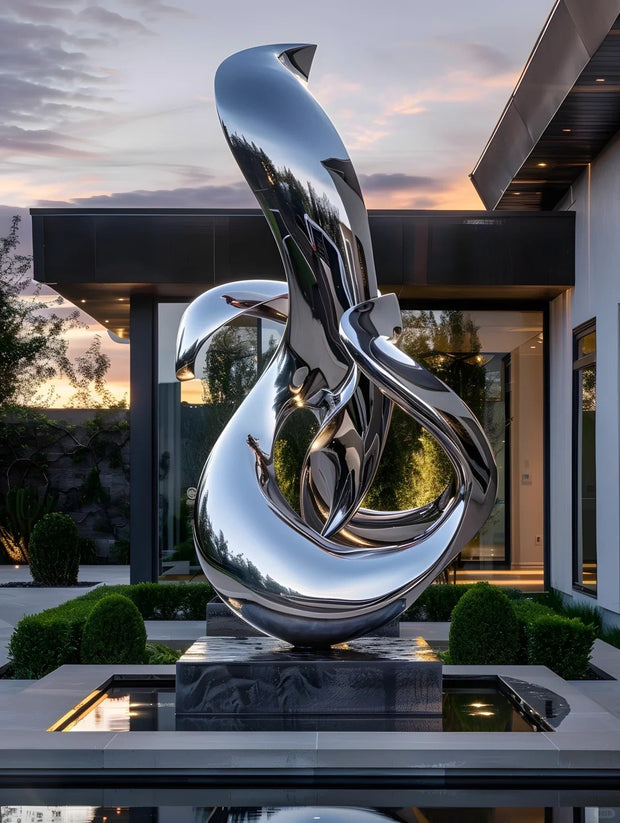 Edelstahlskulptur Knoten, hochglanzpoliert