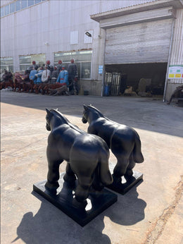 Bronzeskulptur Pferd, mattschwarz, abstrahiert, Ansicht 3