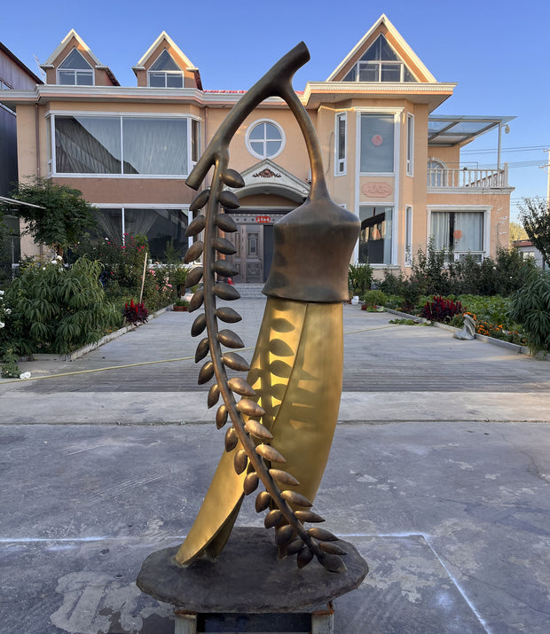 Bronzeskulptur Kowhai-Blüte, Höhe 160 cm