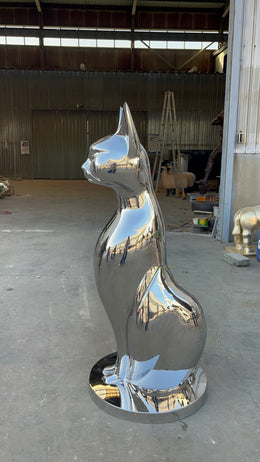 Edelstahlskulptur sitzende Katze, Höhe 140 cm, Ansicht 2