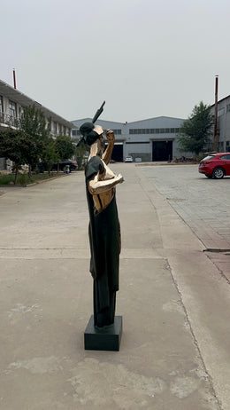 Bronzeskulptur Tänzerin mit Kopfschmuck, Höhe 160 cm, Ansicht 2