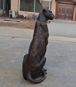 Bronzeskulptur sitzender Leopard, Höhe 150 cm, Ansicht 3