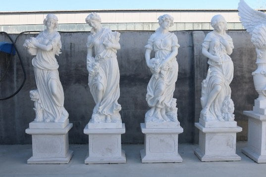 Marmorfiguren Vier Jahreszeiten auf Sockeln, H 180 cm