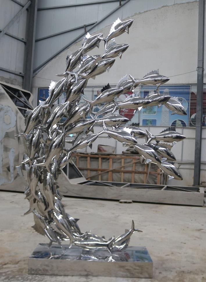 Edelstahlskulptur Delfinschwarm, H 215 cm